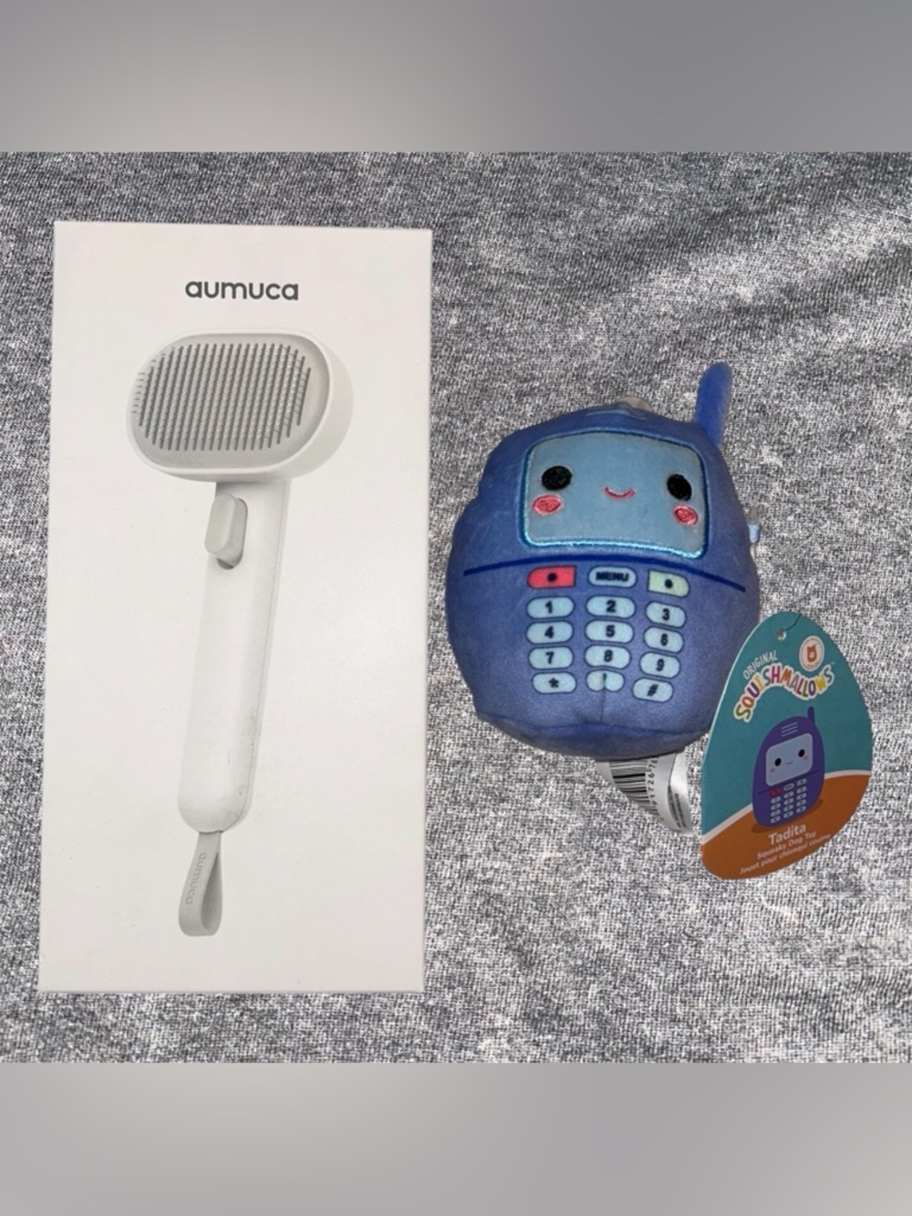 Aumuca pet grooming brush + Squishmallow Squeaking Pet Toy